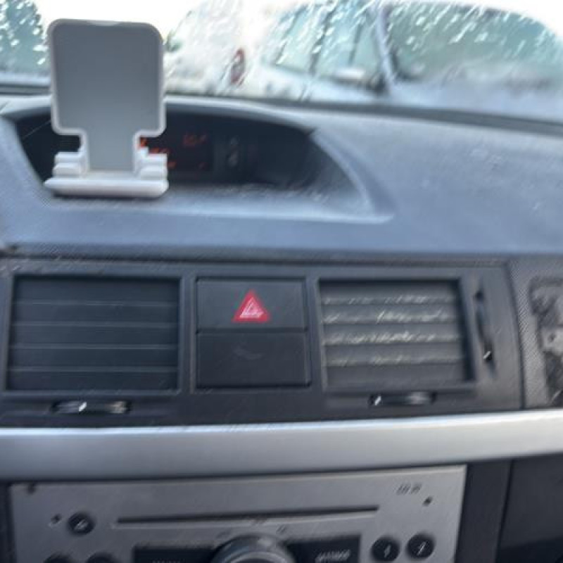 Trappe d'essence OPEL MERIVA A Photo n°17