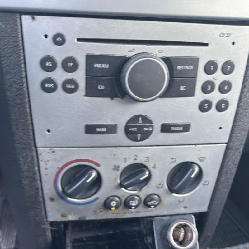 Trappe d'essence OPEL MERIVA A Photo n°18