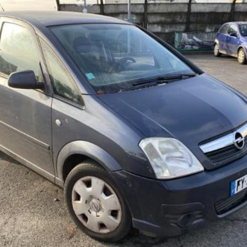 Trappe d'essence OPEL MERIVA A Photo n°13