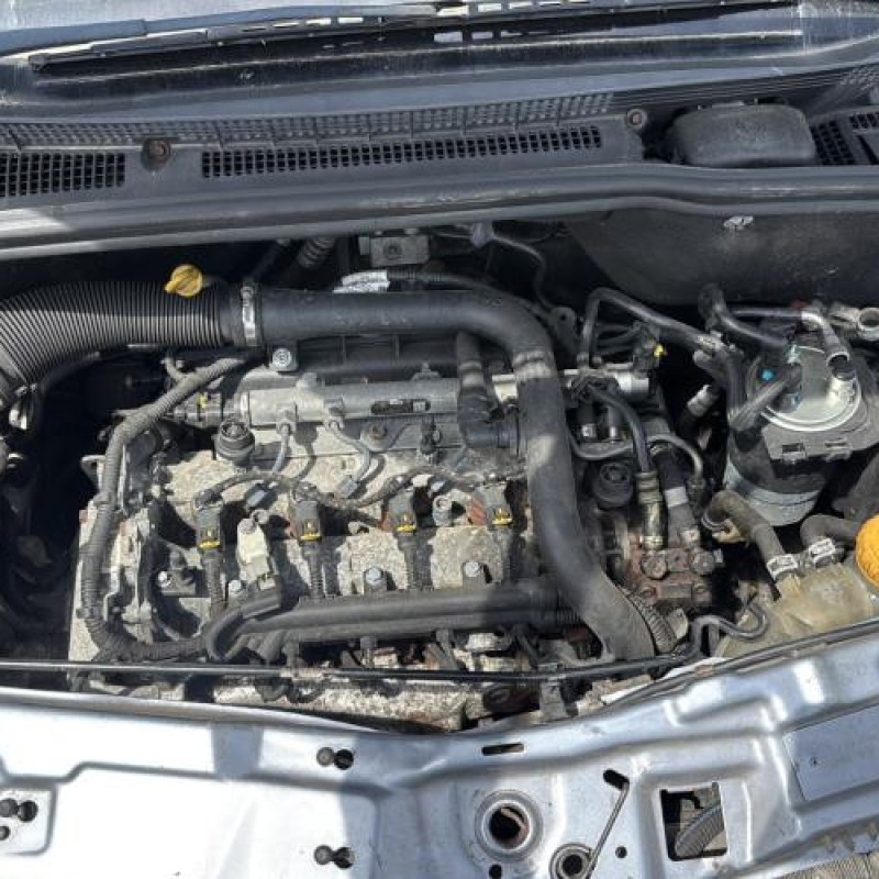 Trappe d'essence OPEL MERIVA A Photo n°18