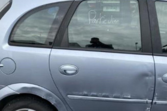 Trappe d'essence OPEL MERIVA A Photo n°1