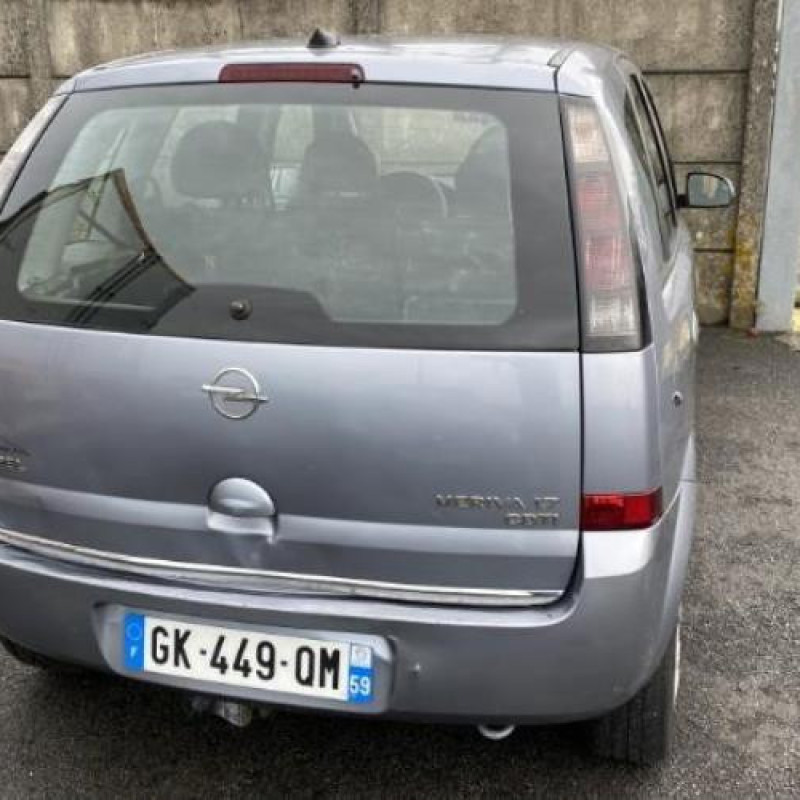 Trappe d'essence OPEL MERIVA A Photo n°2