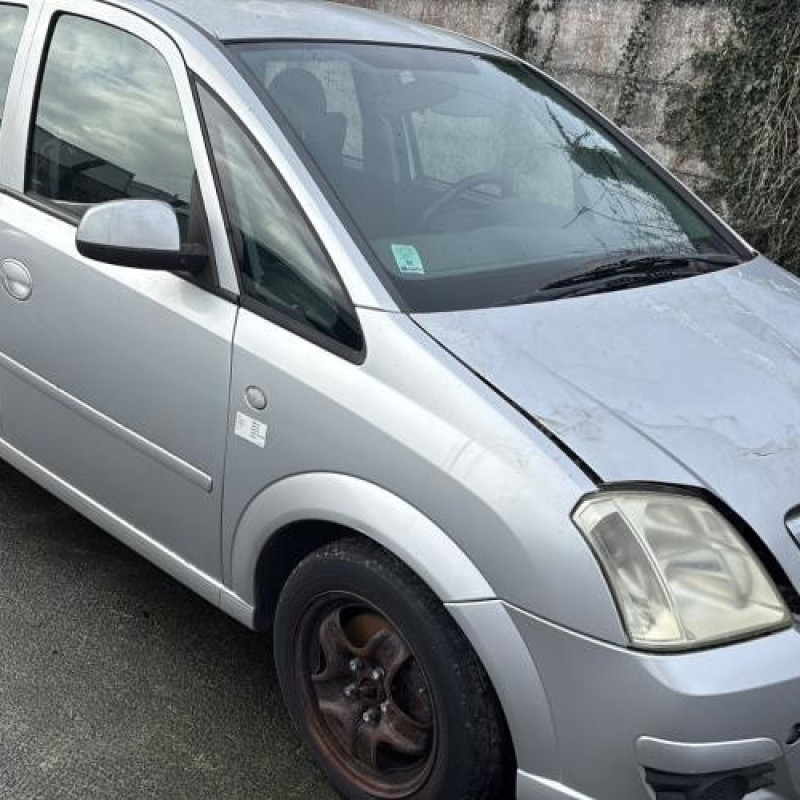 Trappe d'essence OPEL MERIVA A Photo n°15