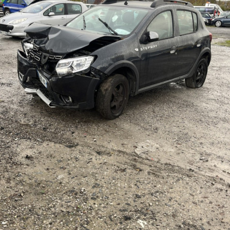 DACIA SANDERO 2 PHASE 2 1.0i - 12V TURBO TCE 100 Photo n°1