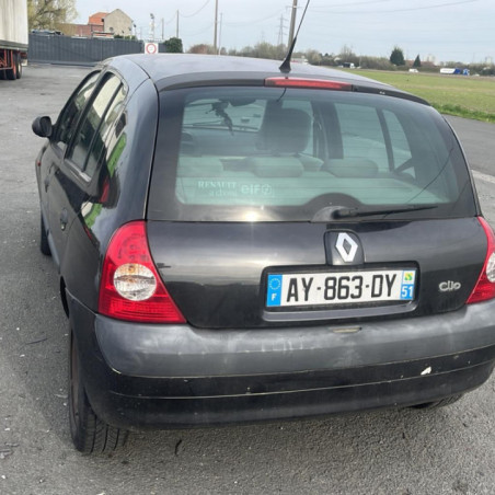 RENAULT CLIO 2 PHASE 2 1.4i - 16V Photo n°1