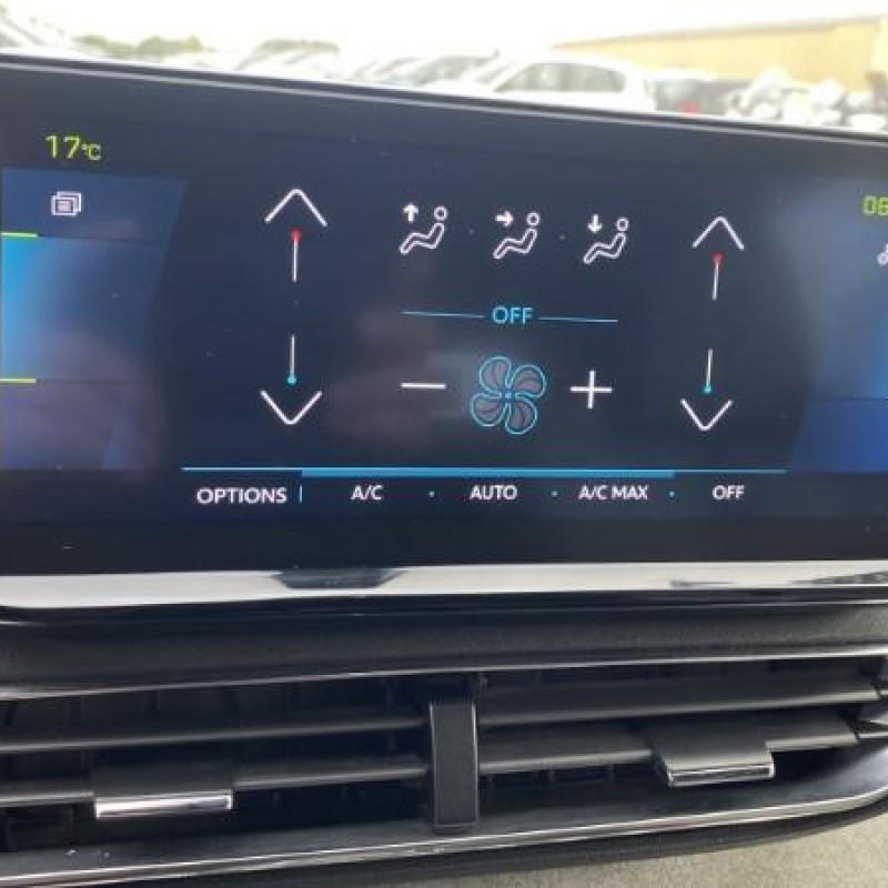 PEUGEOT 3008 2 PHASE 2 1.6i - 16V TURBO HYBRID 4X4 Photo n°13