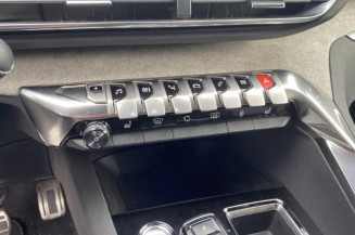 PEUGEOT 3008 2 PHASE 2 1.6i - 16V TURBO HYBRID 4X4