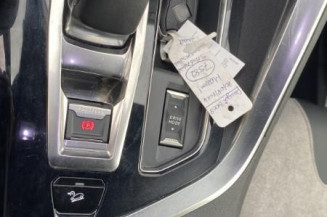 PEUGEOT 3008 2 PHASE 2 1.6i - 16V TURBO HYBRID 4X4