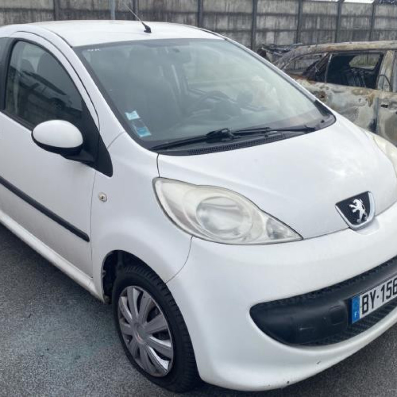 Moteur PEUGEOT 107 Photo n°6