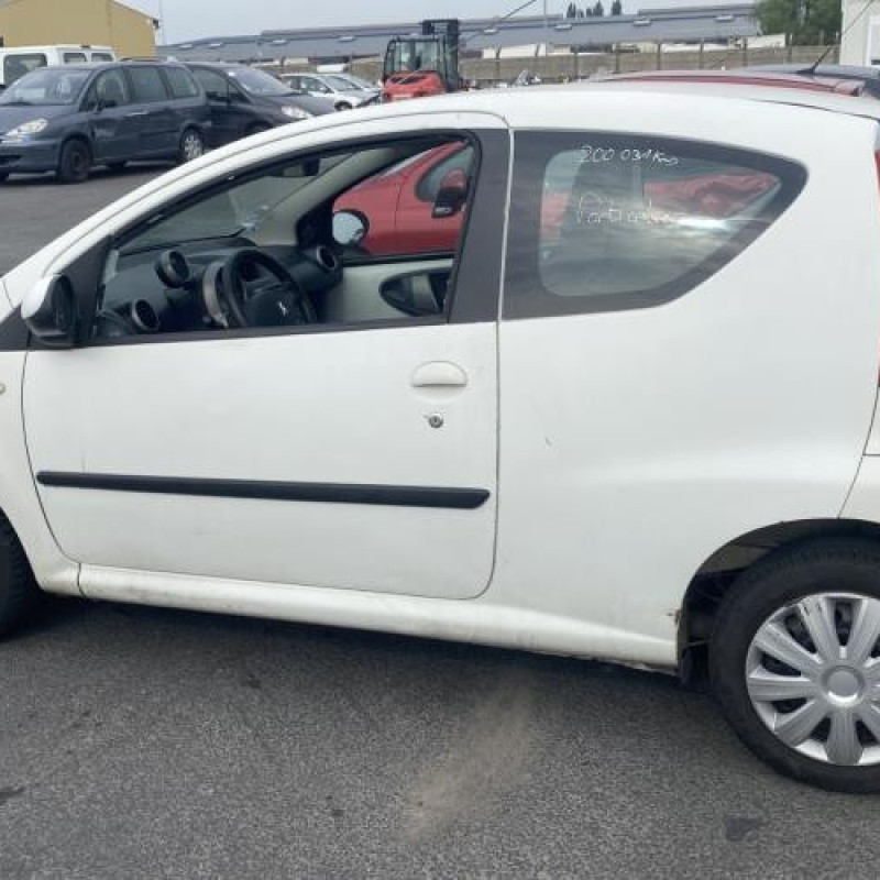 Moteur PEUGEOT 107 Photo n°10