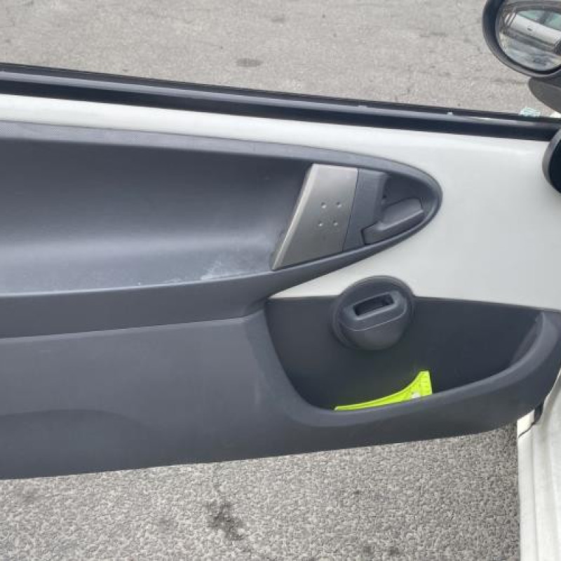 Moteur PEUGEOT 107 Photo n°13