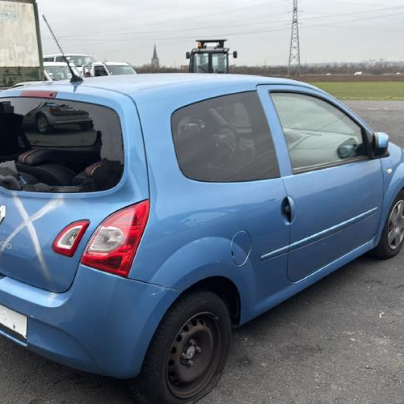 Pare choc avant RENAULT TWINGO 2 Photo n°8