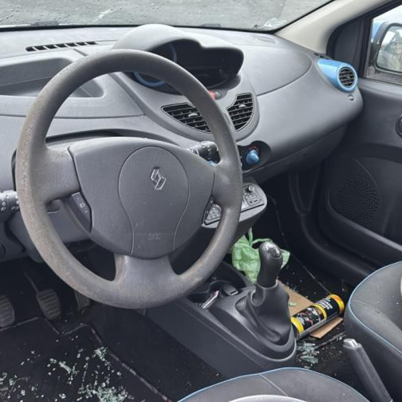 Pare choc avant RENAULT TWINGO 2 Photo n°16