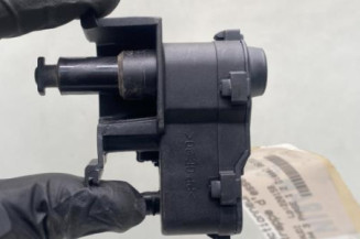 Actionneur verrou trappe d'essence AUDI A4 3 Photo n°1