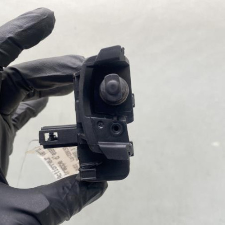 Actionneur verrou trappe d'essence AUDI A4 3