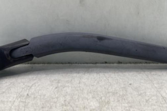 Bras essuie glace arriere MERCEDES CLASSE B 245 Photo n°1