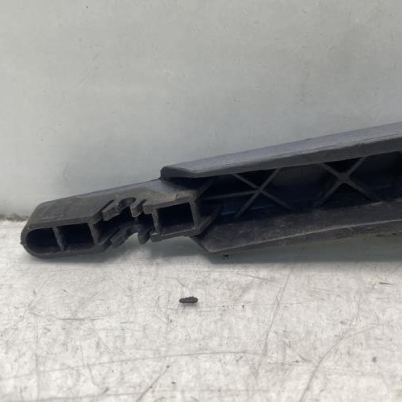 Bras essuie glace arriere MERCEDES CLASSE B 245 Photo n°3