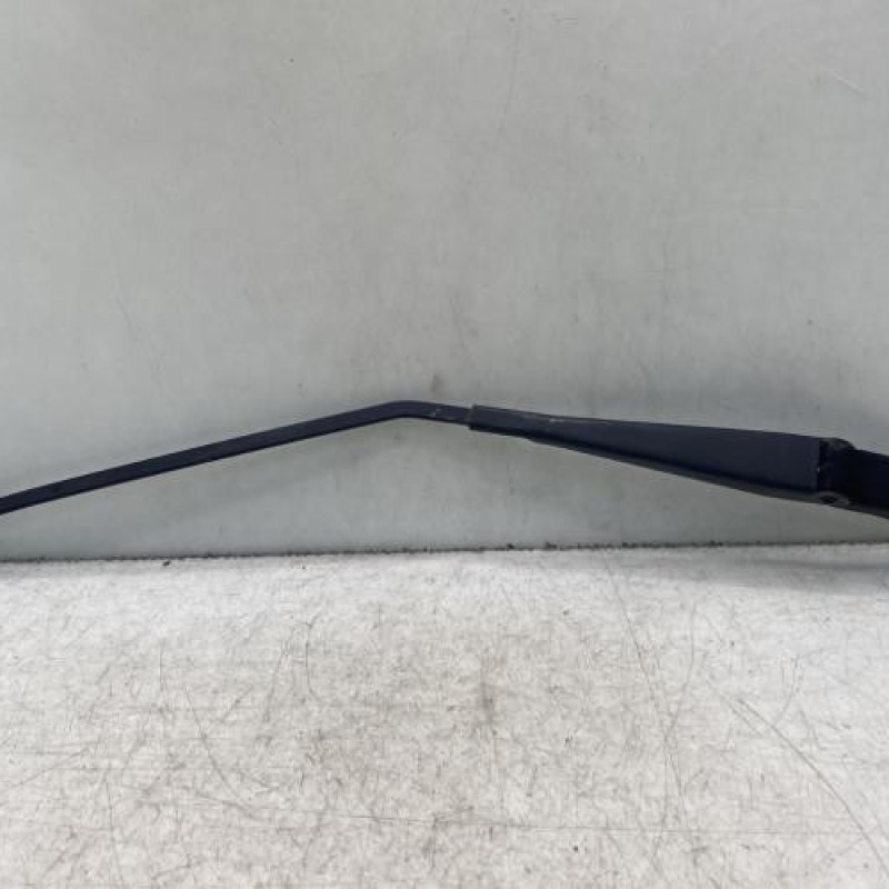 Bras essuie glace avant gauche MERCEDES CLASSE B 245 Photo n°1