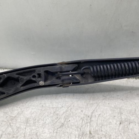 Bras essuie glace avant gauche MERCEDES CLASSE B 245