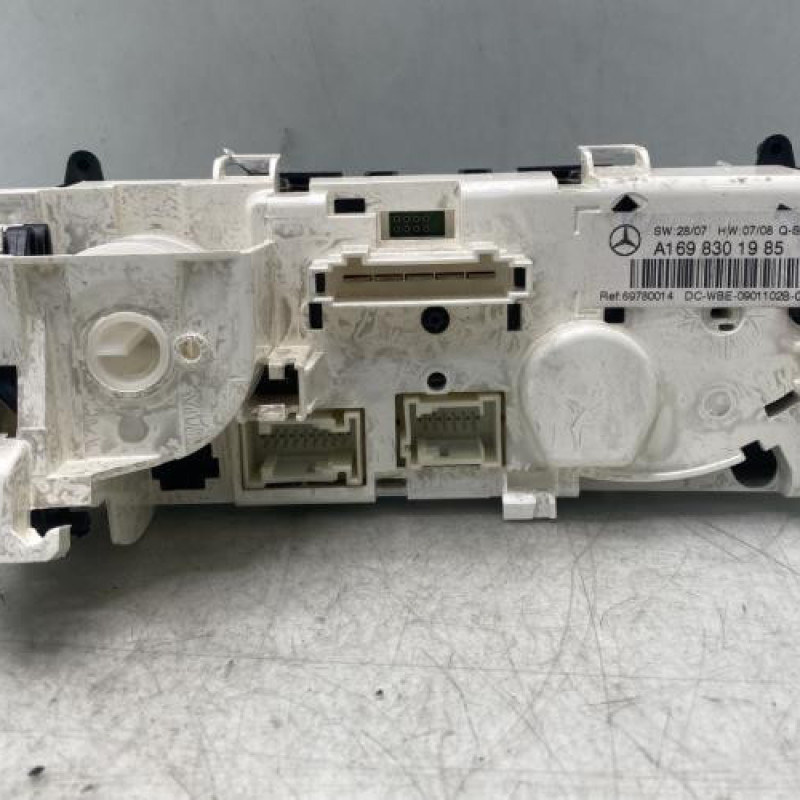 Commande chauffage MERCEDES CLASSE B 245 Photo n°2