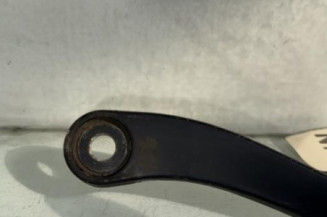 Bras essuie glace avant gauche MERCEDES CLASSE C 204