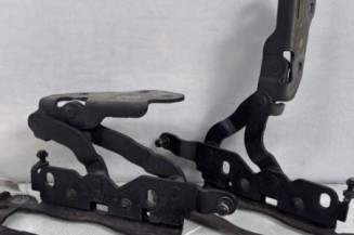 Charniere de capot MERCEDES CLASSE C 204 Photo n°1