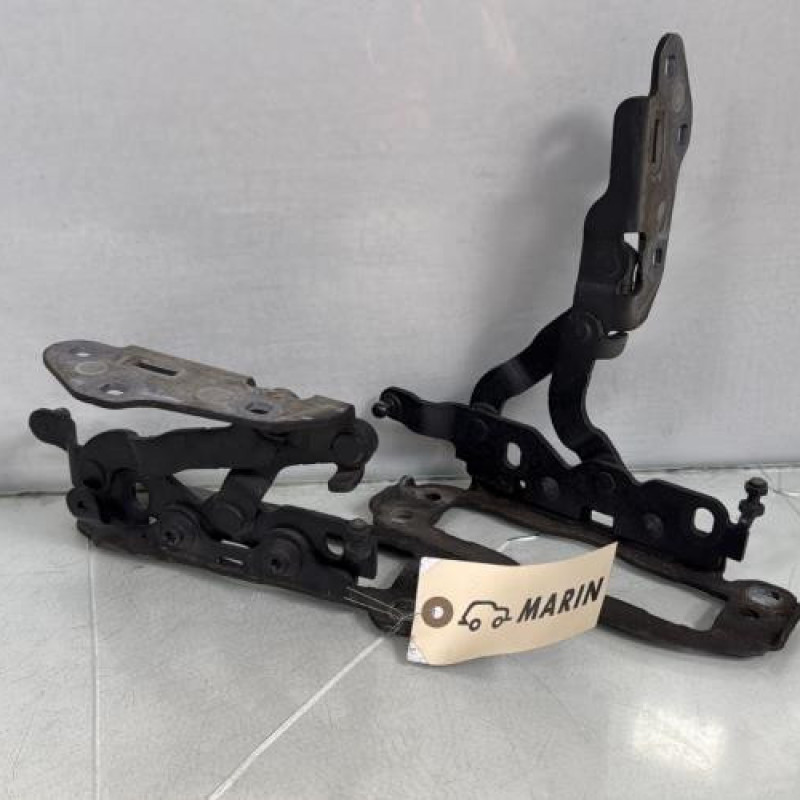 Charniere de capot MERCEDES CLASSE C 204 Photo n°2