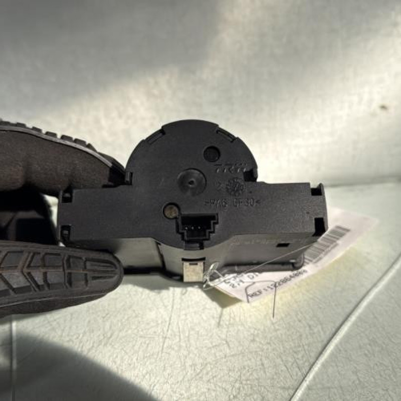 Commande de phare MERCEDES CLASSE C 204 Photo n°3