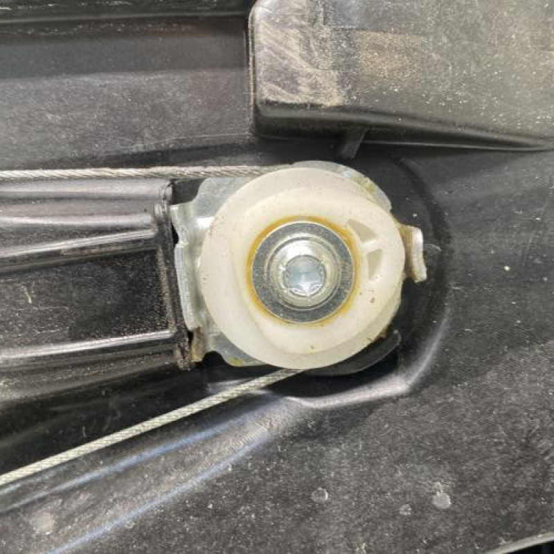 Leve vitre electrique arriere gauche FORD PUMA 2 Photo n°8