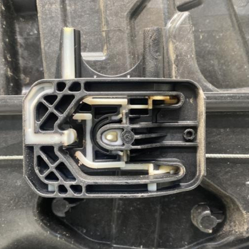 Leve vitre electrique arriere gauche FORD PUMA 2 Photo n°9