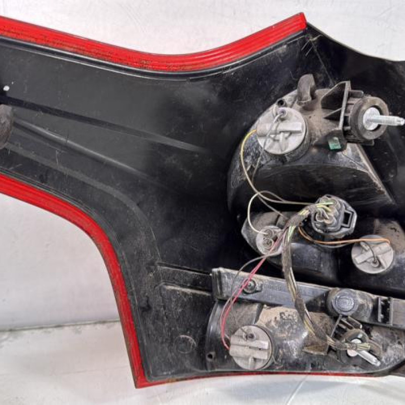 Feu arriere principal droit (feux) FORD FOCUS 3 Photo n°2