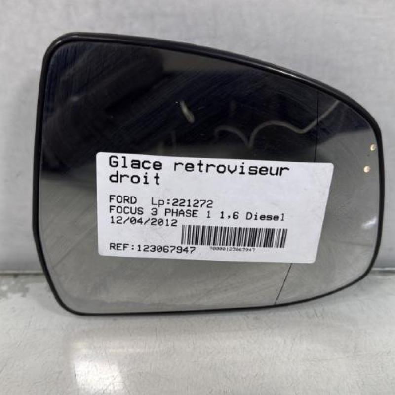Glace retroviseur droit FORD FOCUS 3 Photo n°1