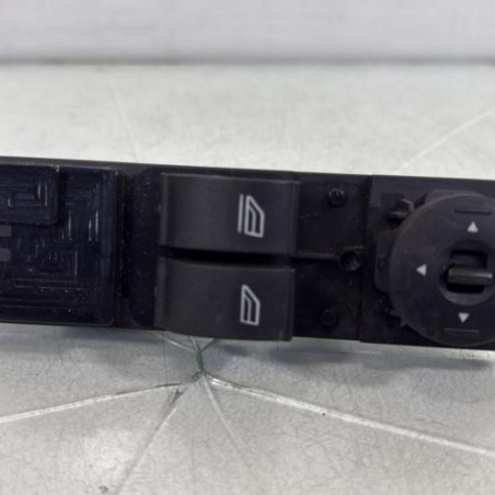 Interrupteur de leve vitre avant gauche FORD FOCUS 3 Photo n°1