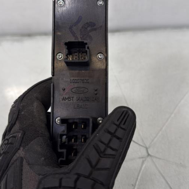 Interrupteur de leve vitre avant gauche FORD FOCUS 3 Photo n°3