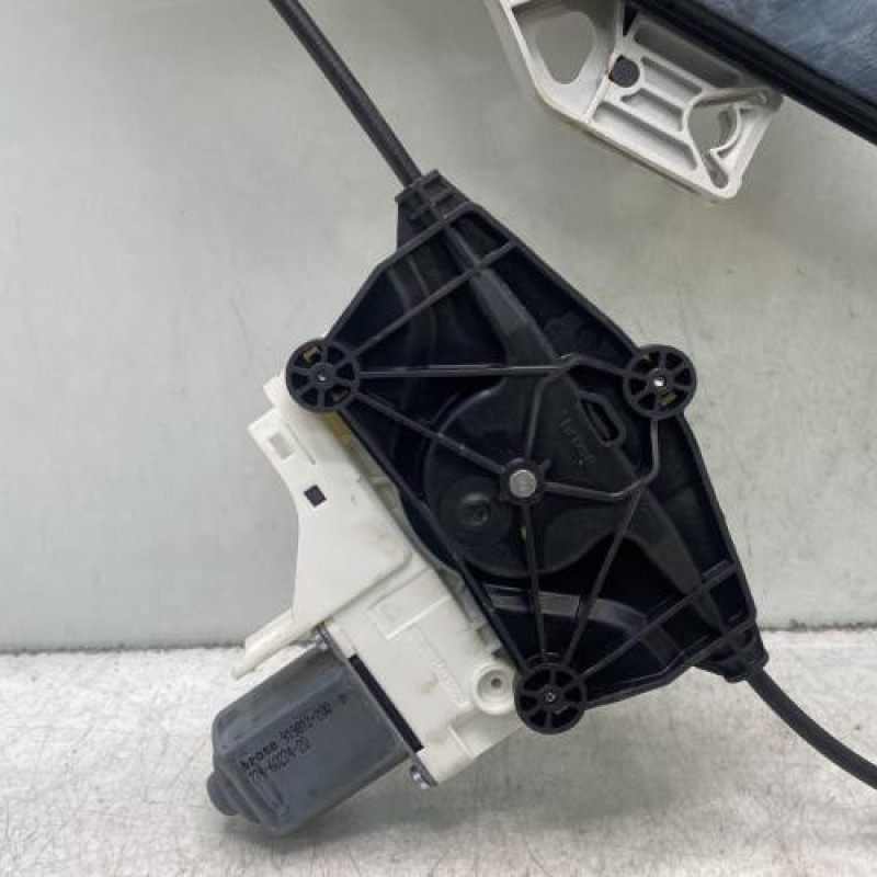 Leve vitre electrique arriere gauche AUDI A4 3 Photo n°8
