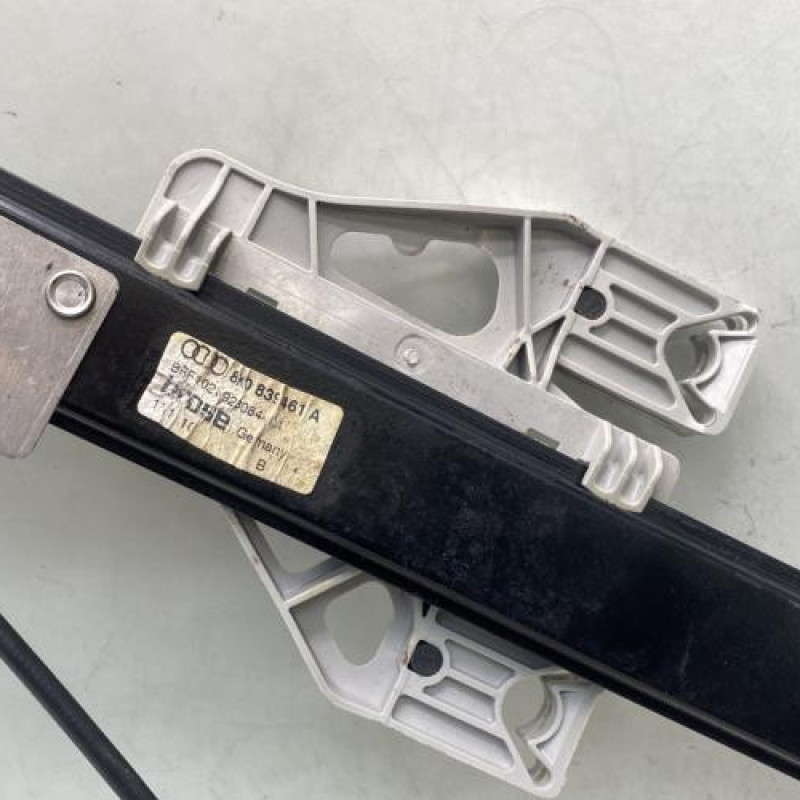 Leve vitre electrique arriere gauche AUDI A4 3 Photo n°10