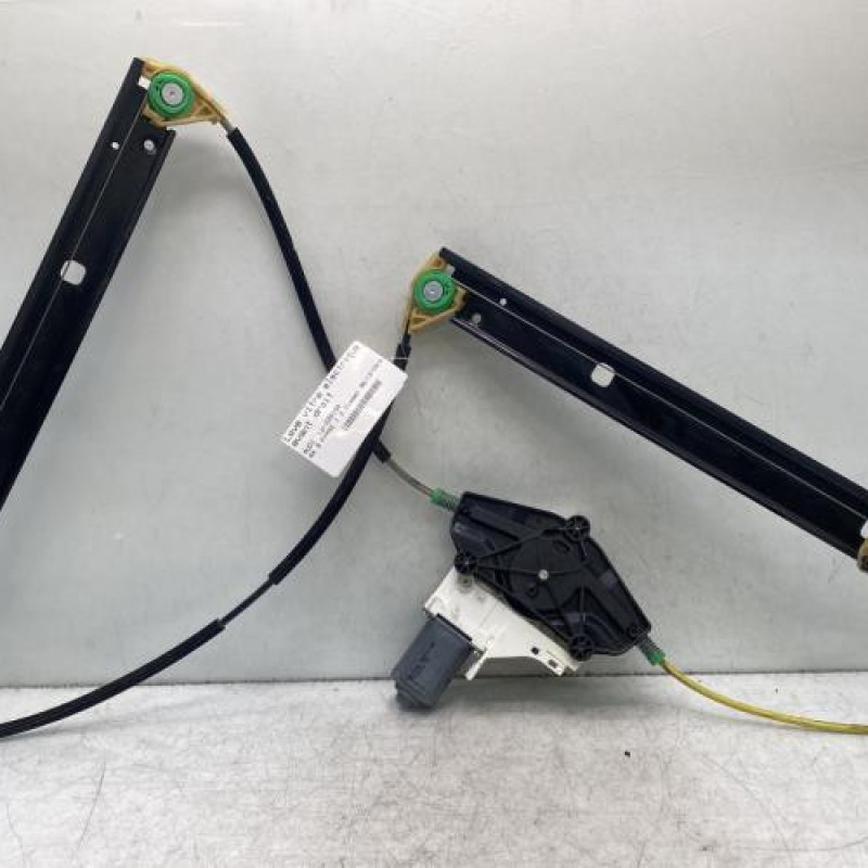 Leve vitre electrique avant droit AUDI A4 3 Photo n°1