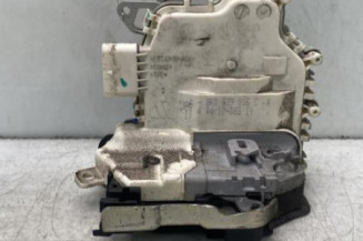 Serrure arriere gauche AUDI A4 3 Photo n°1