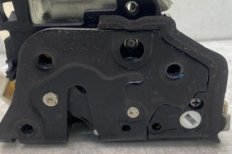 Serrure arriere gauche AUDI A4 3