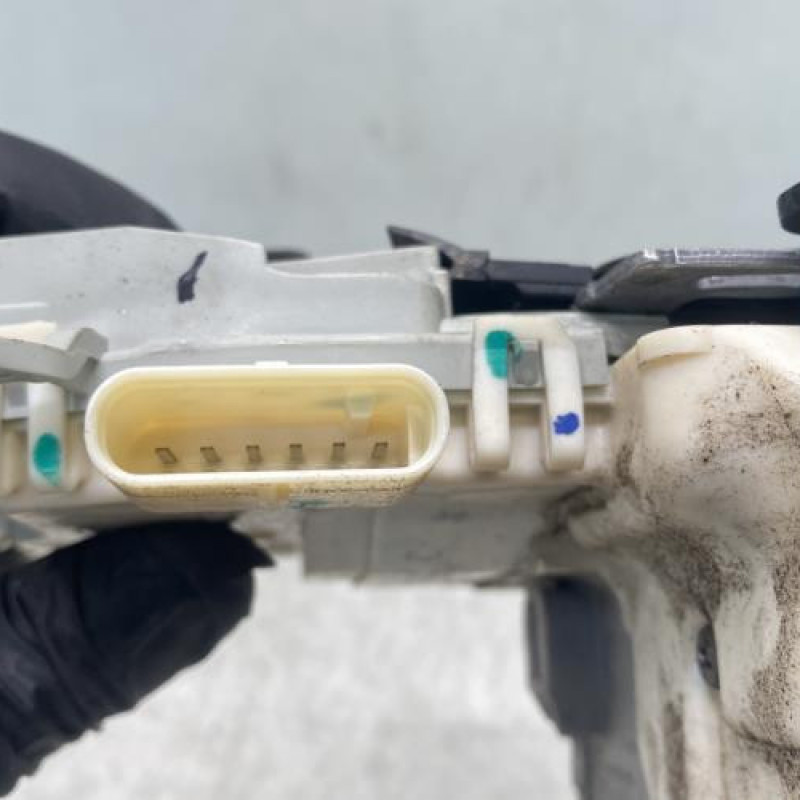 Serrure avant droit AUDI A4 3 Photo n°4