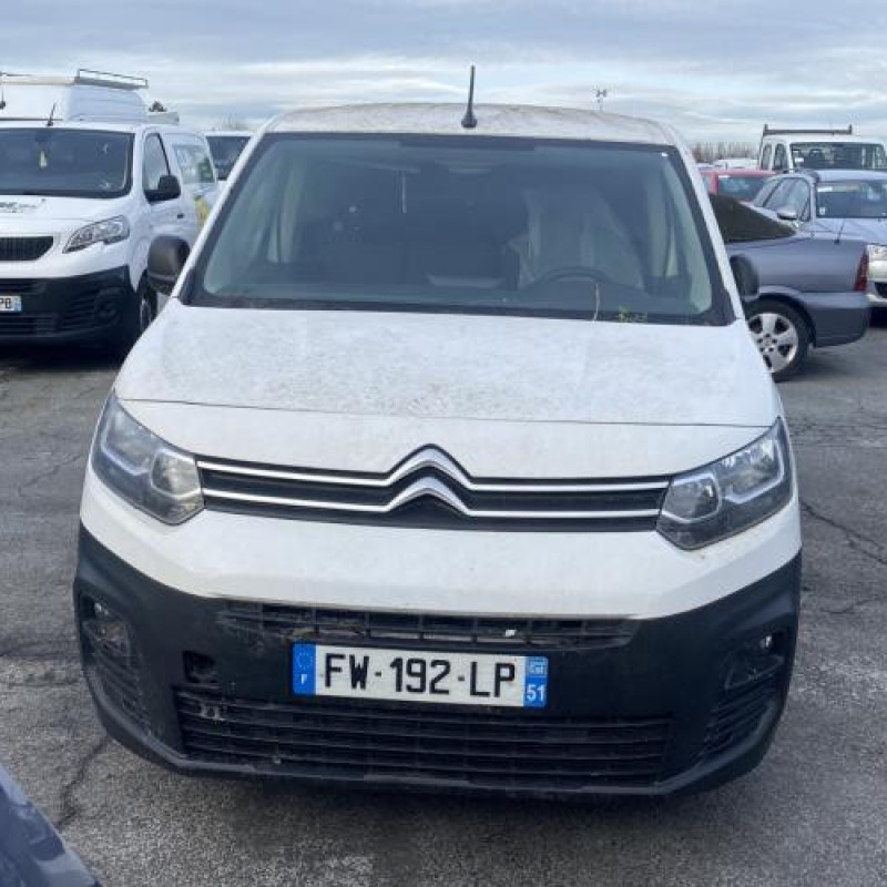 Pare choc arriere CITROEN BERLINGO 3 M Photo n°14