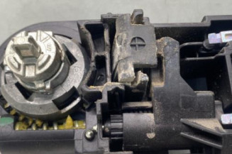 Poignee porte coffre gauche RENAULT KANGOO 2