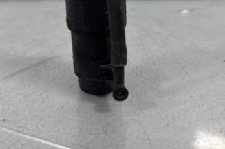 Pompe lave glace avant RENAULT MASTER 3
