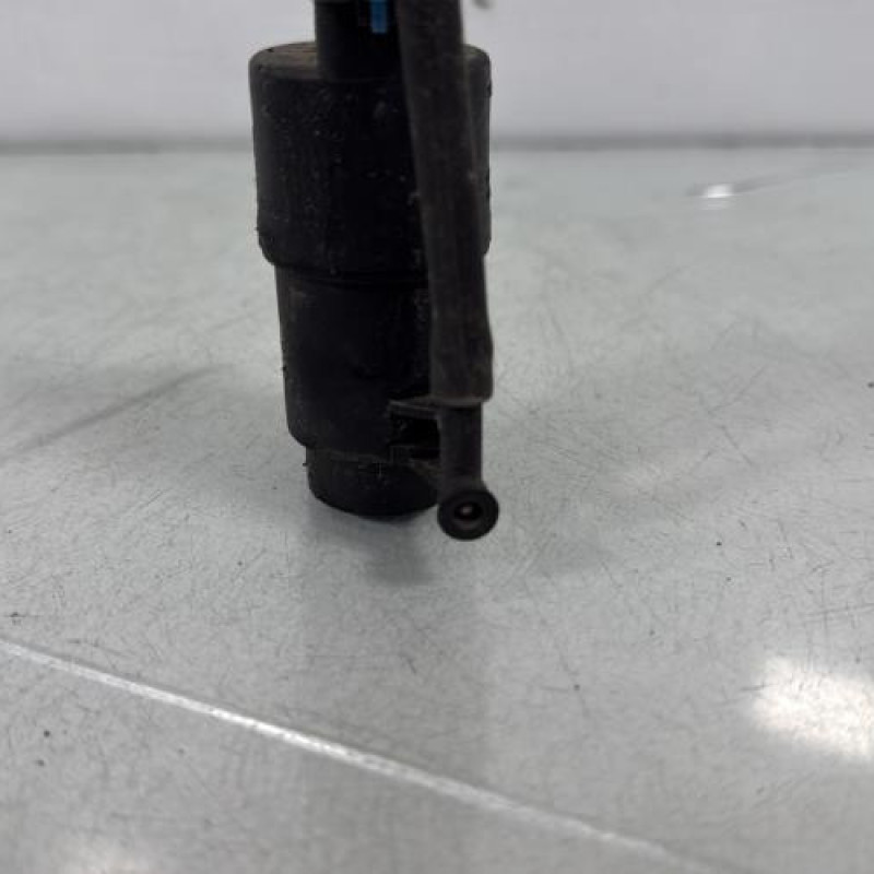 Pompe lave glace avant RENAULT MASTER 3 Photo n°5