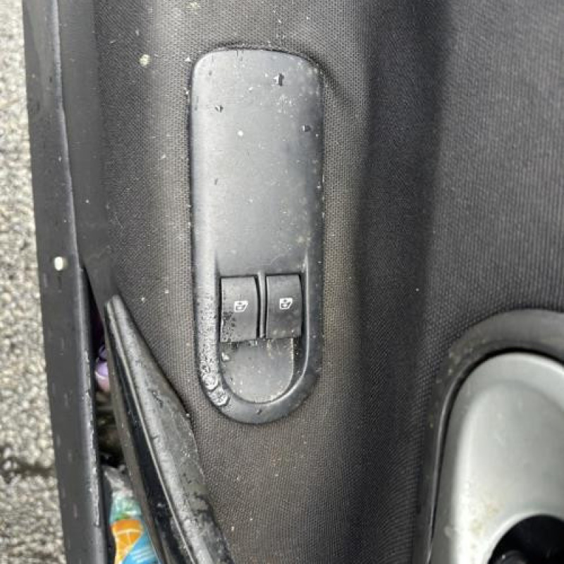 Leve vitre electrique avant droit RENAULT MEGANE 2 Photo n°15