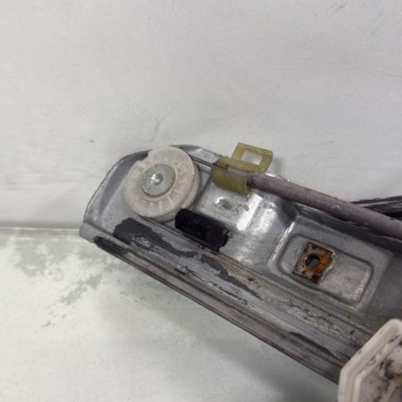 Leve vitre electrique avant gauche RENAULT MEGANE 2 Photo n°3