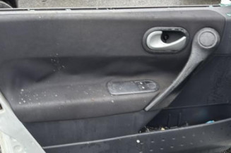 Leve vitre electrique avant gauche RENAULT MEGANE 2