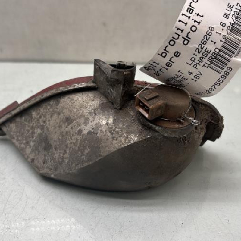 Anti brouillard arriere droit RENAULT MEGANE 4 Photo n°2