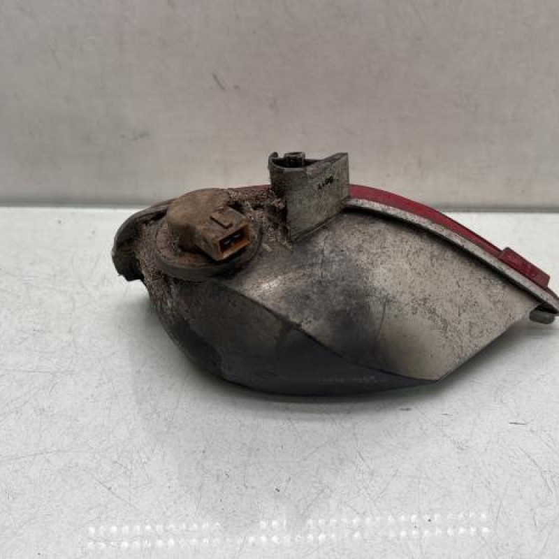 Anti brouillard arriere gauche RENAULT MEGANE 4 Photo n°2