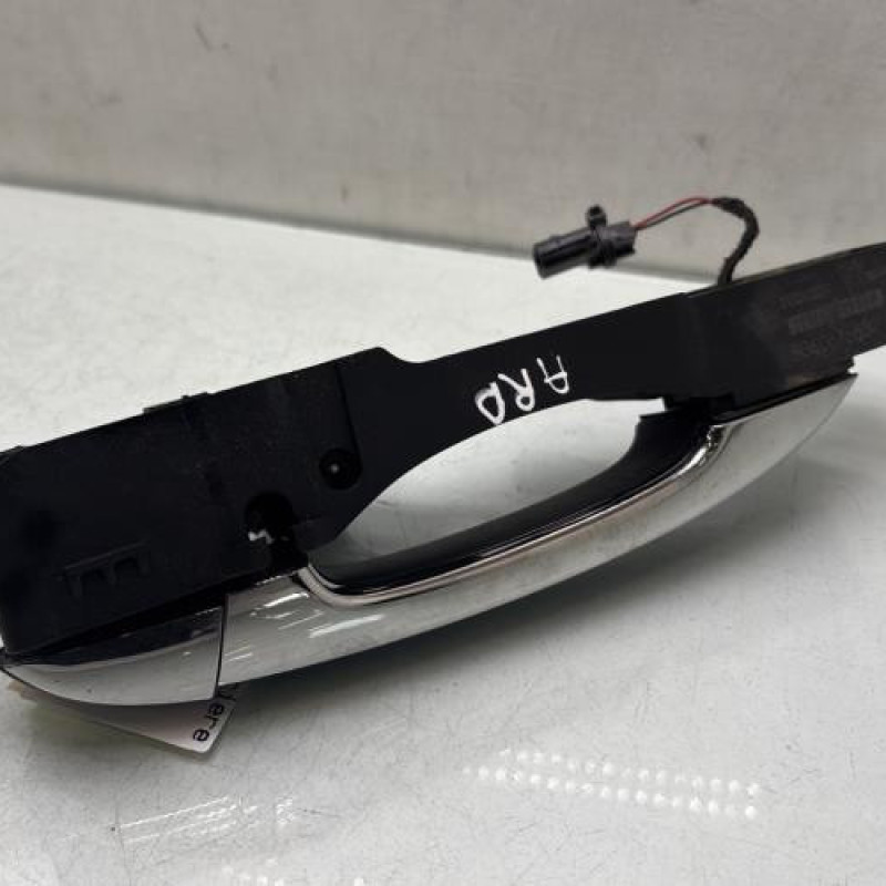 Poignee porte arriere droit RENAULT MEGANE 4 Photo n°3